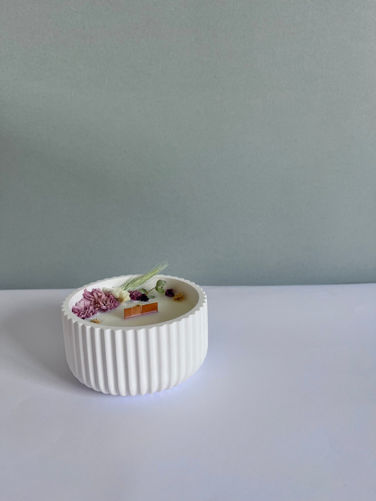 Vela Perfumada - Delicadeza do Minimalismo